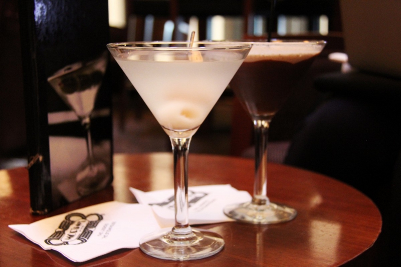 brasserie-CAUSSOLS-min_martini_bar_lychee_chocolate_alcohol_liquor_happy_hour_happy-910161